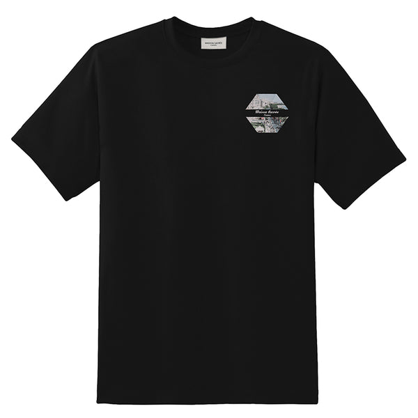 Le Festival Siyah Baskılı T-Shirt – Maison Sacrée